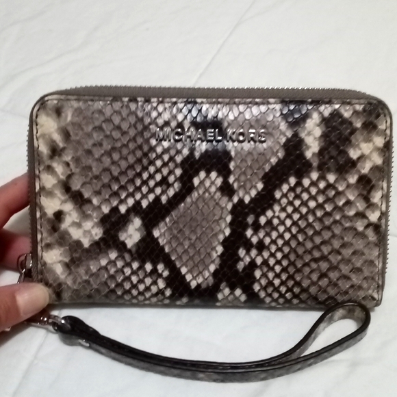 Michael Kors NWT Walket - Picture 1 of 4